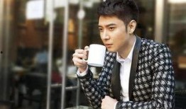 爆料娱乐圈的大叔是谁