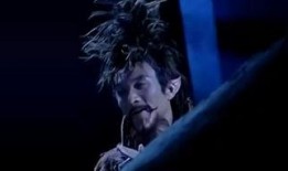 在线观看蚀,网络时代下的情感漩涡