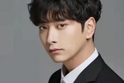 娱乐圈最新爆料男星是谁,神秘男星成焦点，身份成谜引热议