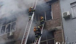 玉林最新火灾爆料,多栋建筑被毁，救援行动紧张进行中